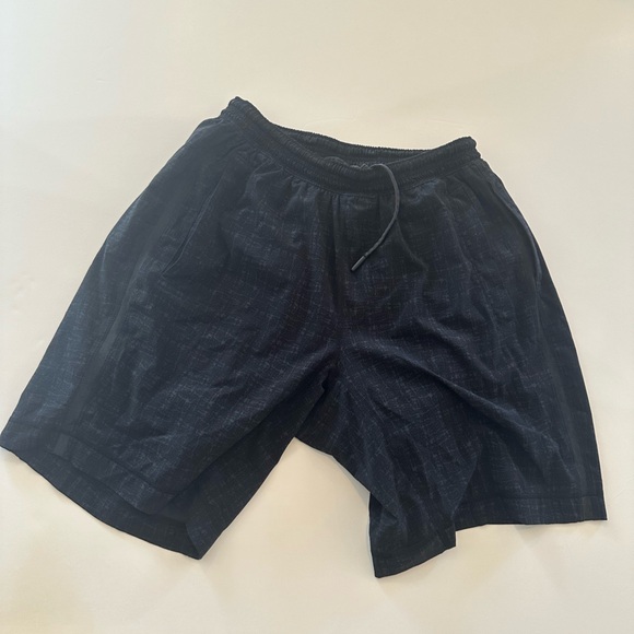 Lululemon liner shorts medium, men’s - Picture 1 of 2